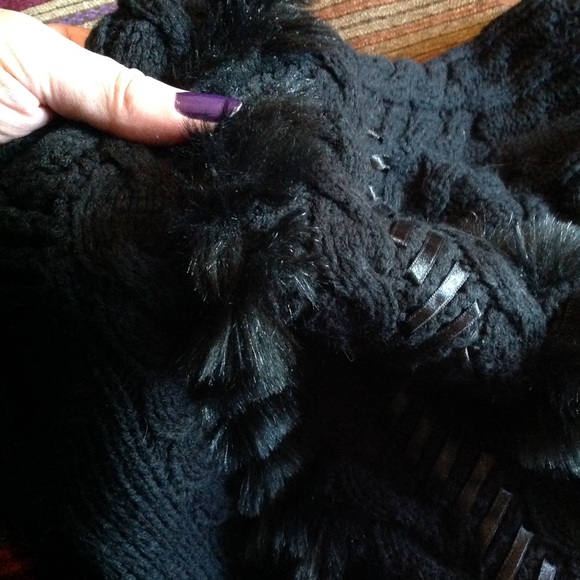 Textured sweater - Picture 4 of 5